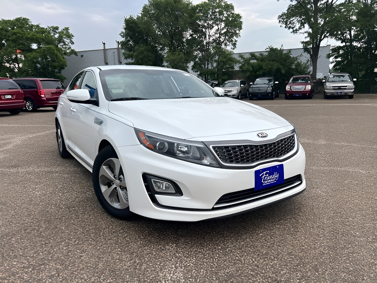 Vehicle image 28 of 33