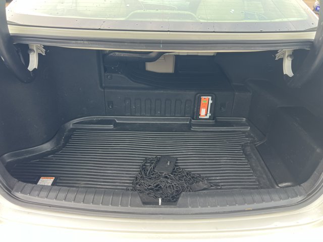 Vehicle image 10 of 33