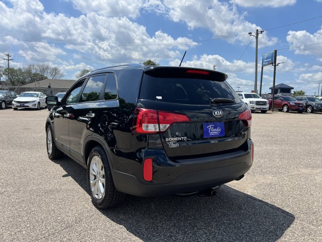 Vehicle image 7 of 31