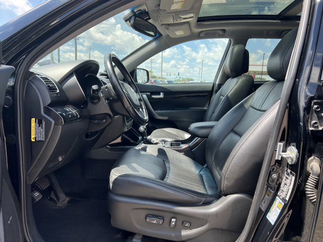 Vehicle image 12 of 31