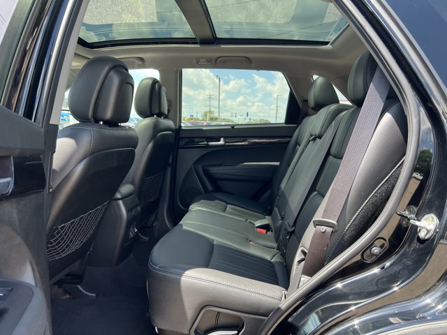 Vehicle image 11 of 31