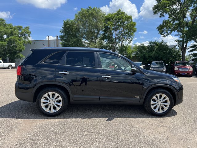 Vehicle image 4 of 31