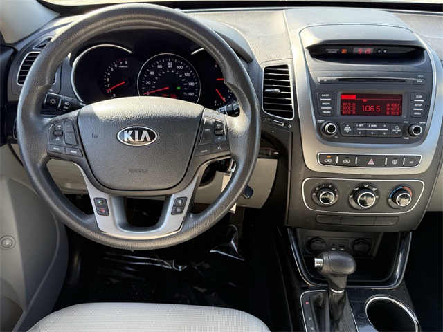 Vehicle image 15 of 21