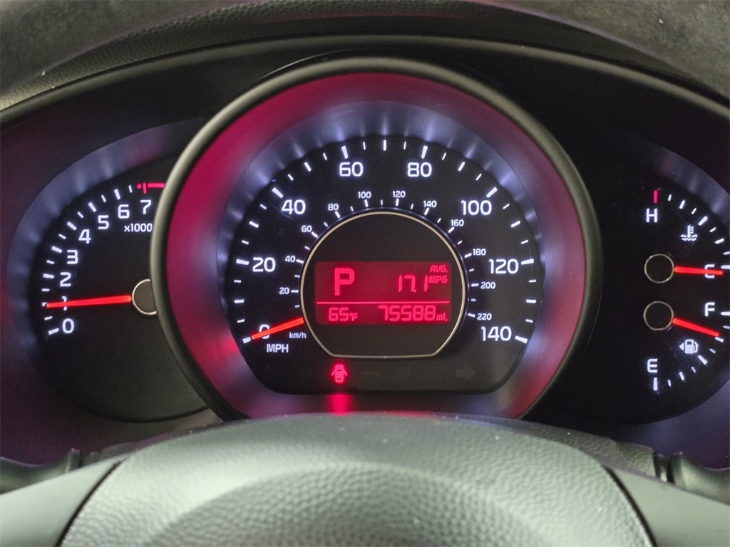 Vehicle image 25 of 31
