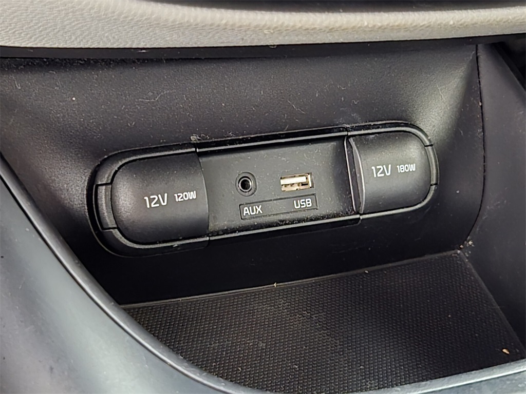 Vehicle image 29 of 31