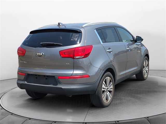 Vehicle image 5 of 10