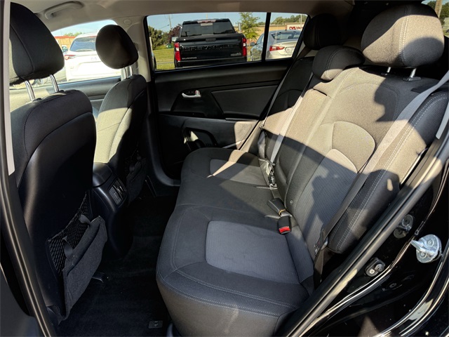 Vehicle image 13 of 22