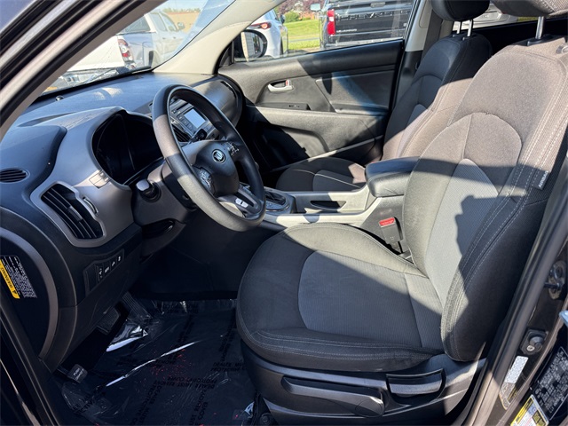 Vehicle image 14 of 22