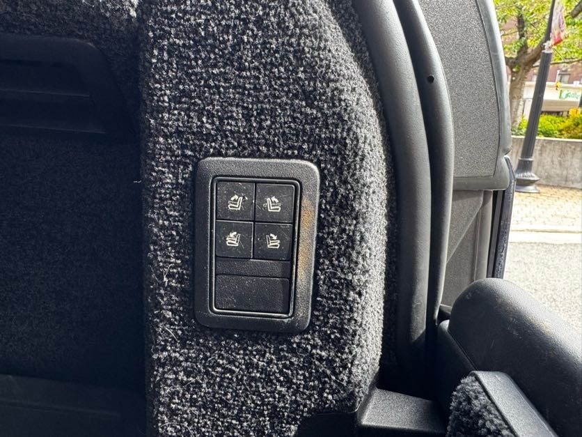 Vehicle image 13 of 49