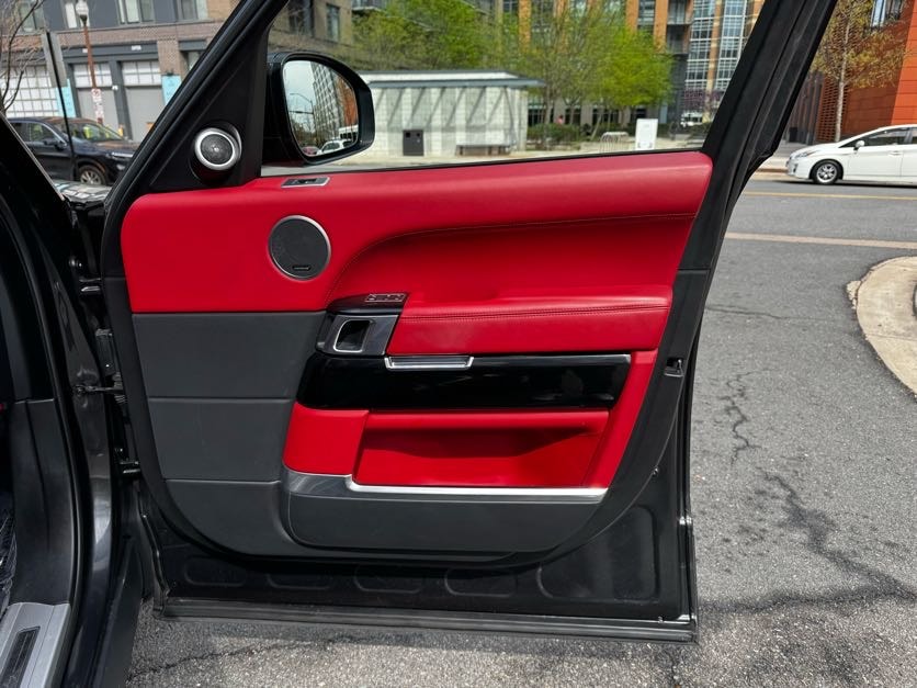 Vehicle image 40 of 49
