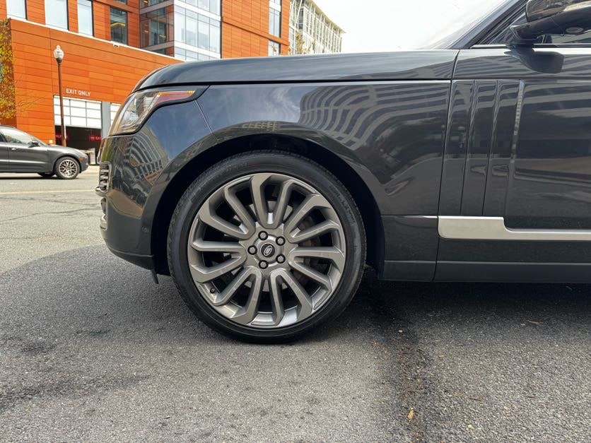 Vehicle image 9 of 49