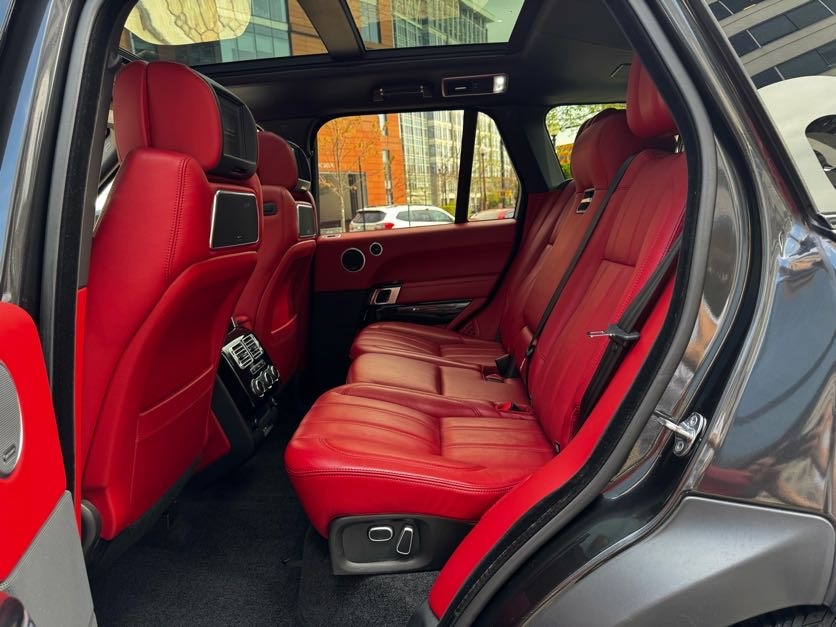 Vehicle image 23 of 49