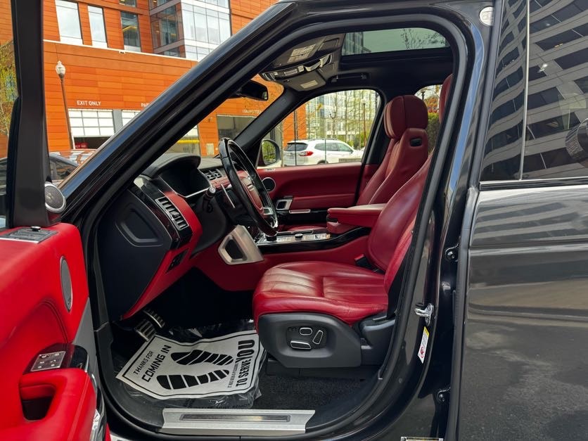 Vehicle image 18 of 49