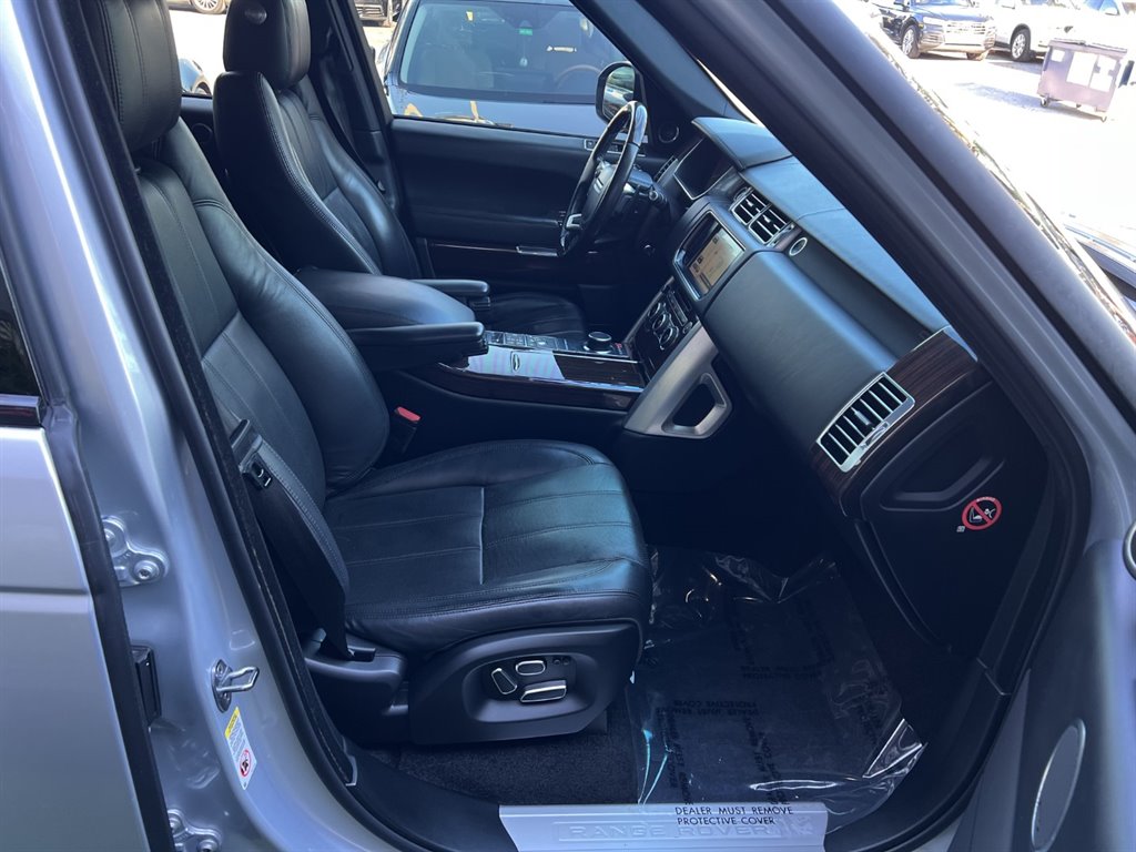 Vehicle image 14 of 34