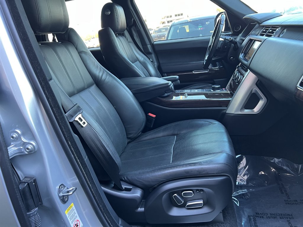 Vehicle image 15 of 34