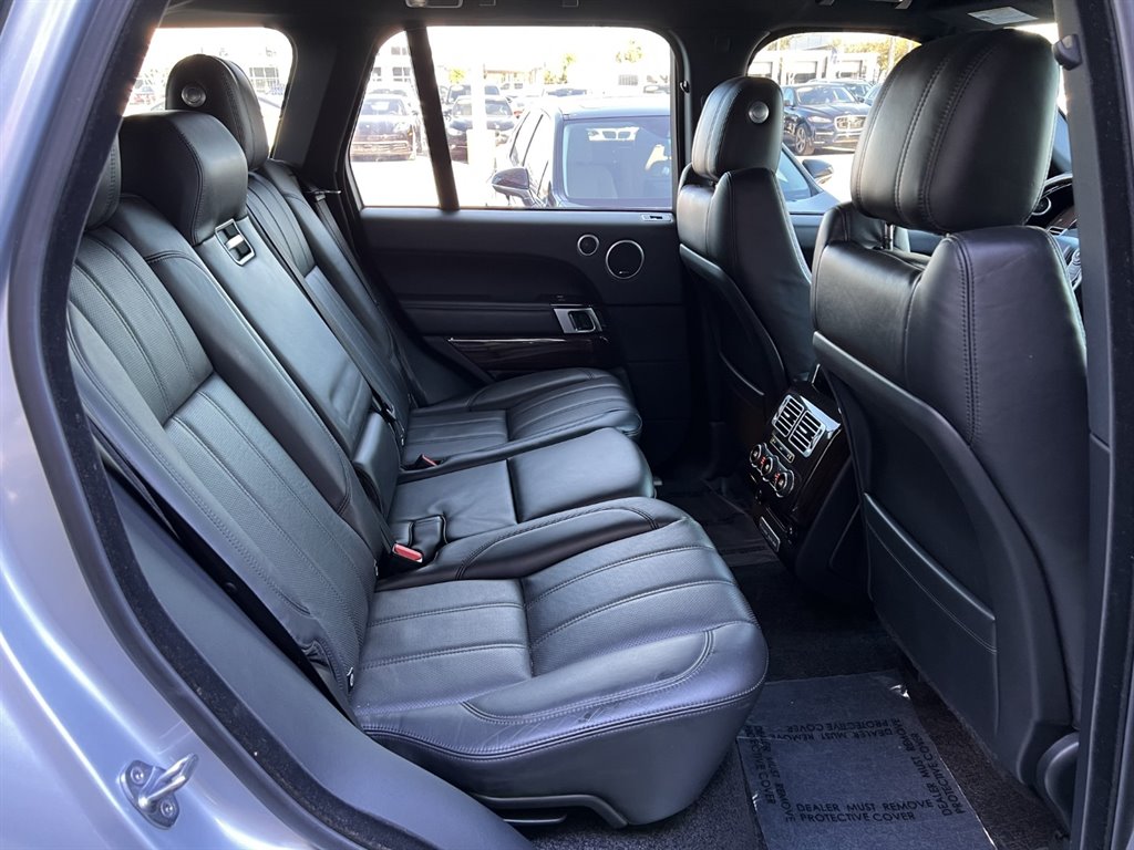 Vehicle image 13 of 34