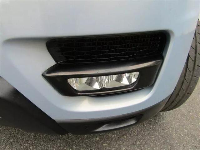 Vehicle image 9 of 50