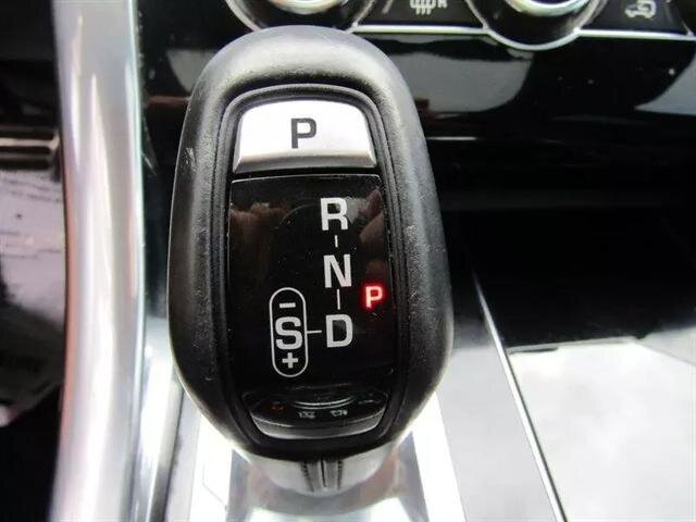 Vehicle image 47 of 50