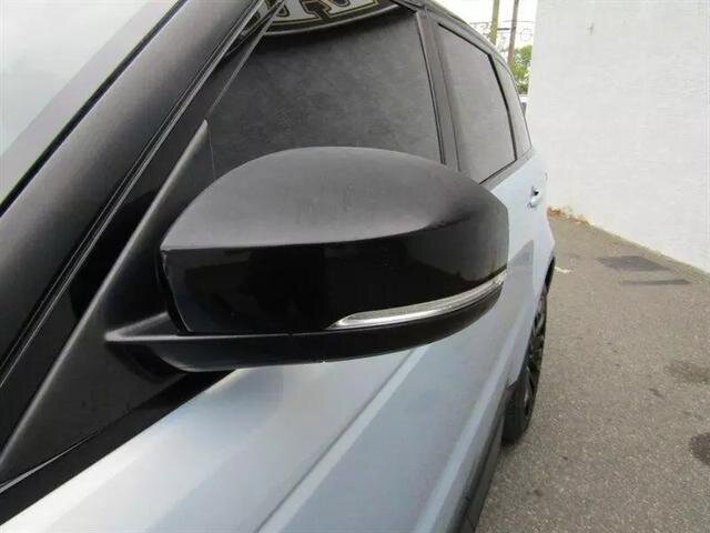Vehicle image 12 of 50