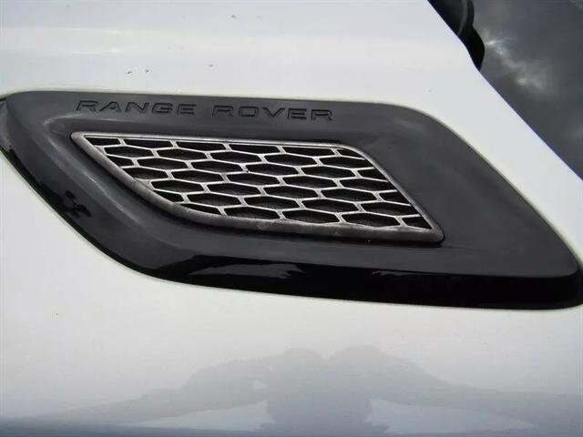 Vehicle image 21 of 50