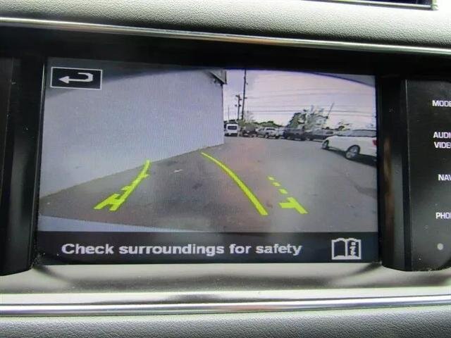 Vehicle image 43 of 50