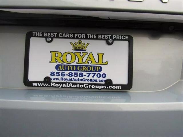 Vehicle image 19 of 50