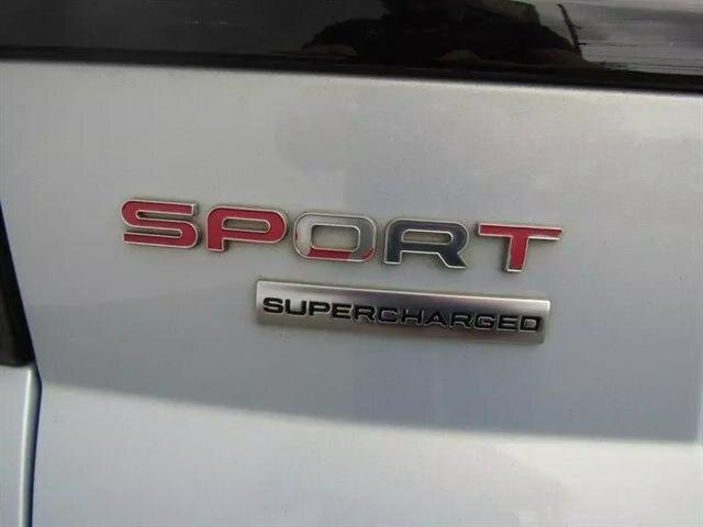 Vehicle image 18 of 50