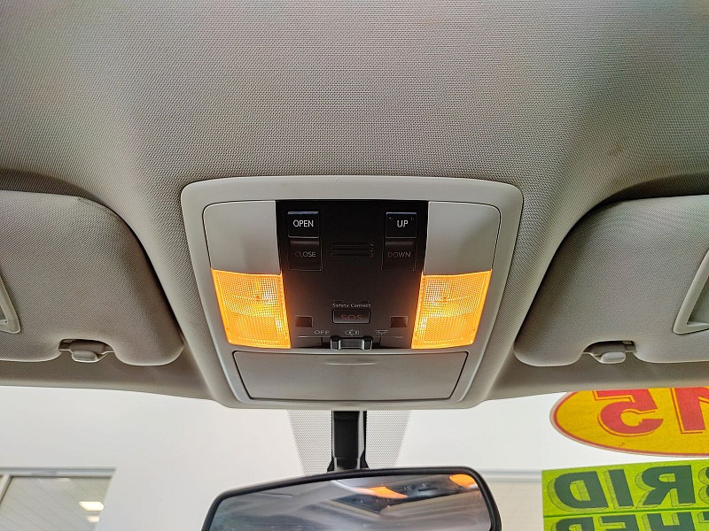 2015 Lexus CT Hybrid 200h Image 25 of 29