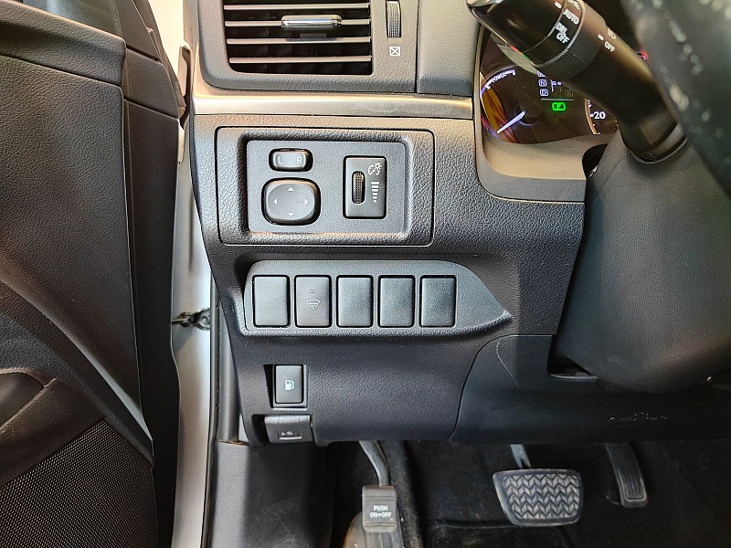 2015 Lexus CT Hybrid 200h Image 23 of 29