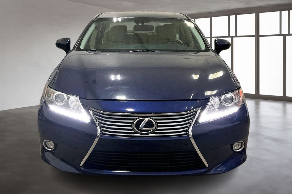 2015 Lexus ES 350 Image 3 of 23
