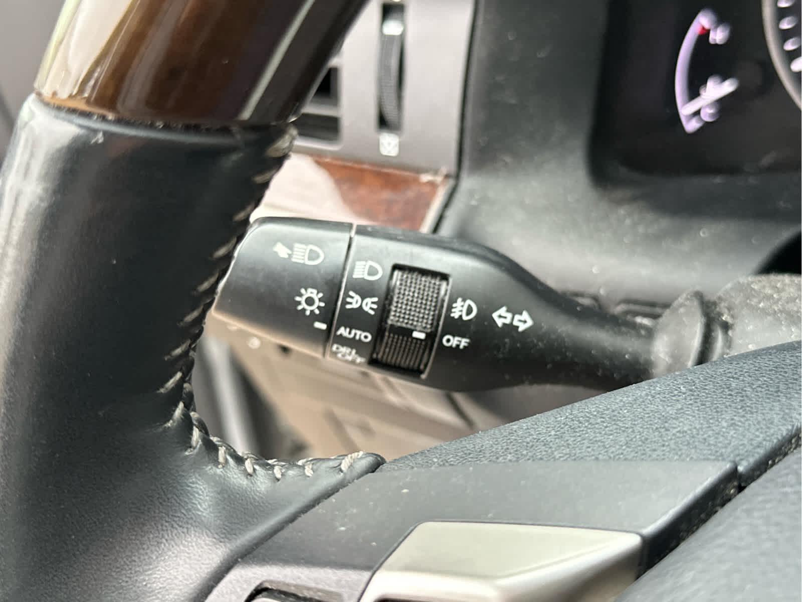Vehicle image 29 of 47