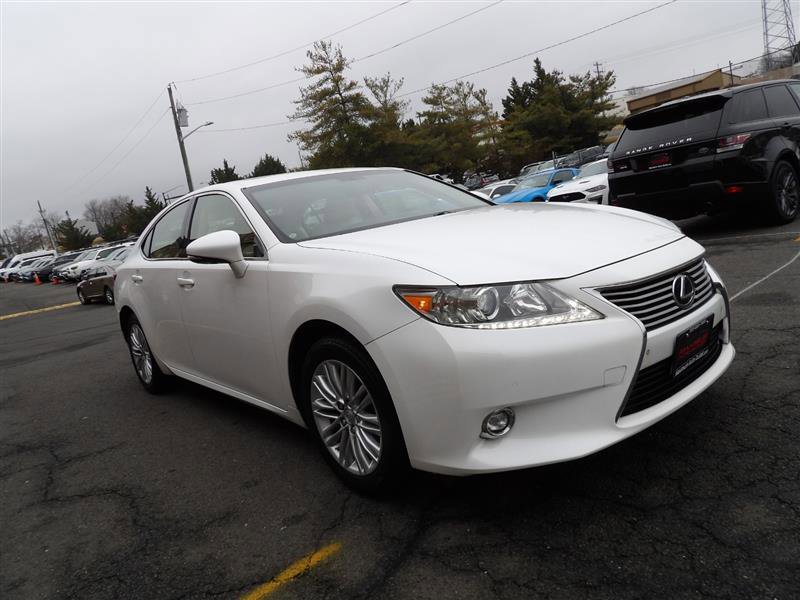 2015 Lexus ES 350 Crafted Line Image 1 of 32