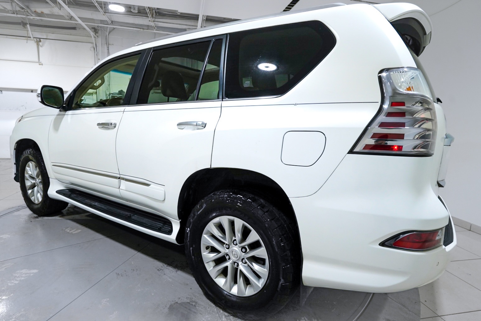 2015 Lexus GX 460 Image 44 of 56