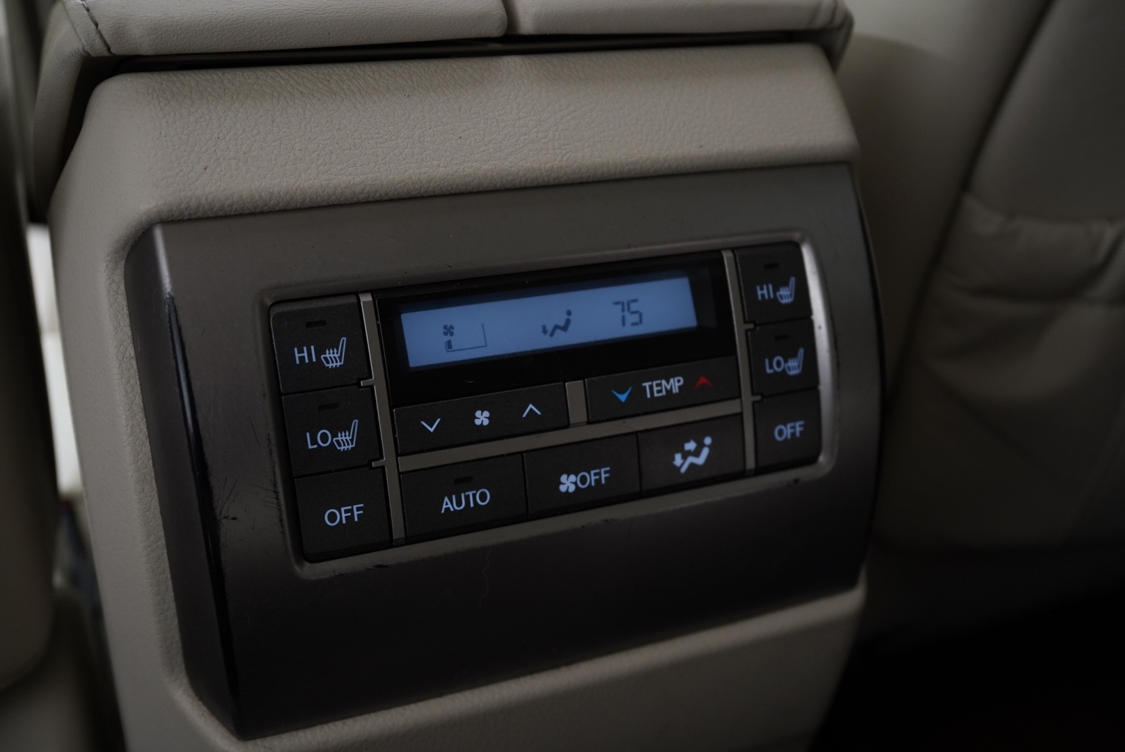 2015 Lexus GX 460 Image 51 of 56