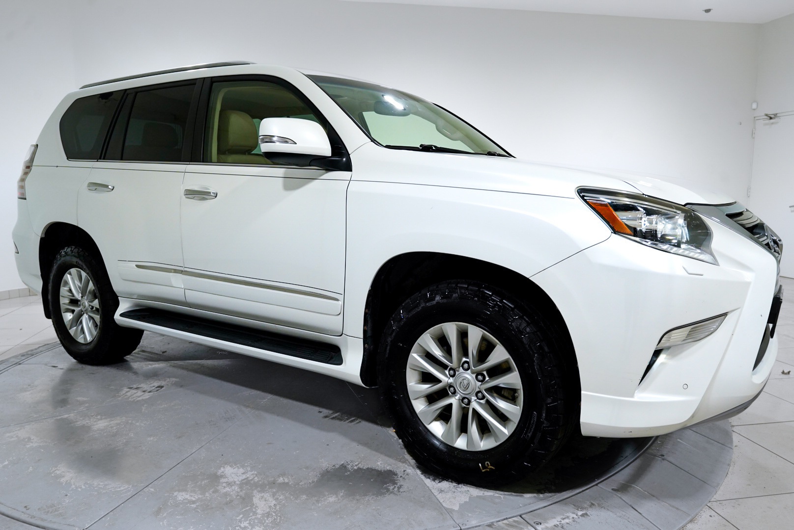 2015 Lexus GX 460 Image 5 of 56