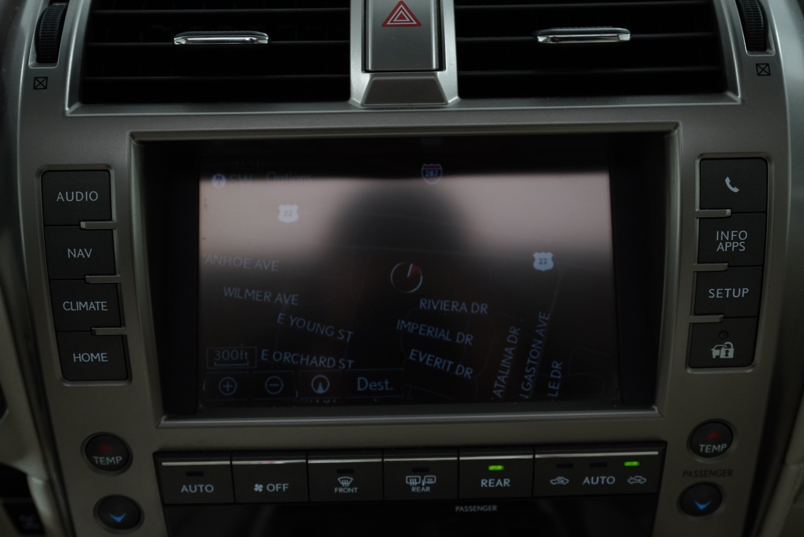 2015 Lexus GX 460 Image 28 of 56