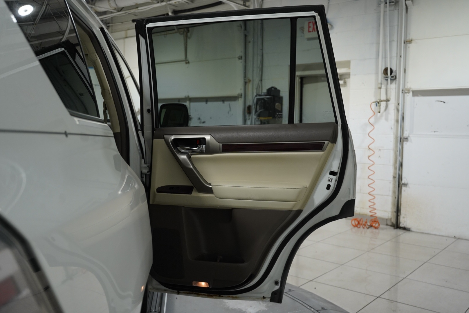 2015 Lexus GX 460 Image 40 of 56