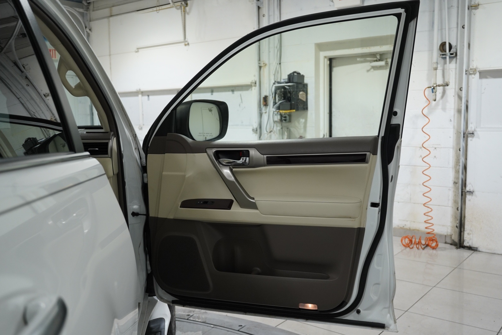 2015 Lexus GX 460 Image 53 of 56