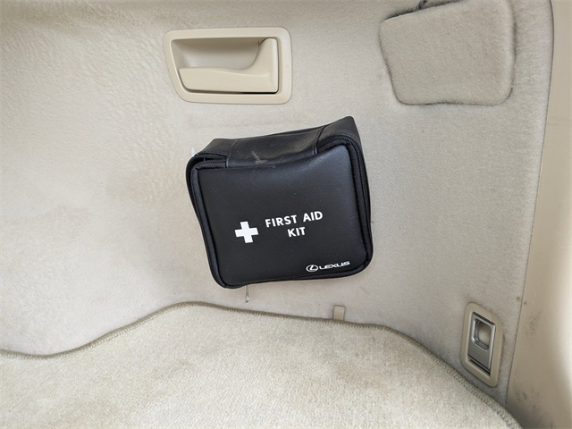 Vehicle image 14 of 33