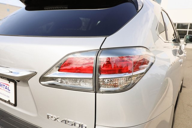 Vehicle image 20 of 78