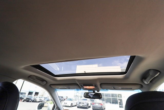 Vehicle image 47 of 78