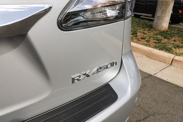 Vehicle image 19 of 78