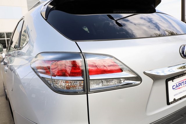 Vehicle image 17 of 78