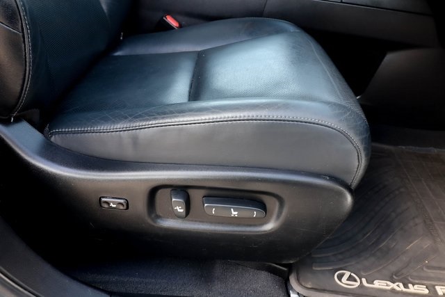Vehicle image 39 of 78