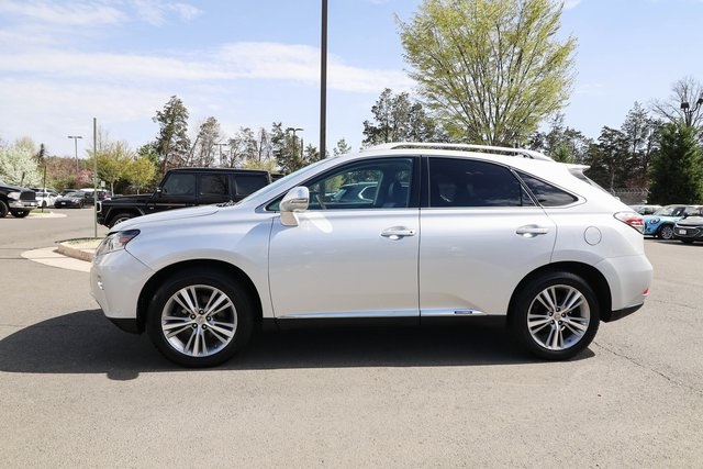 Vehicle image 2 of 78