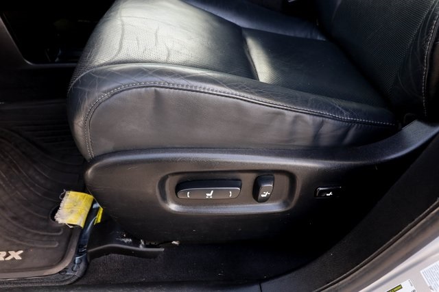 Vehicle image 27 of 78