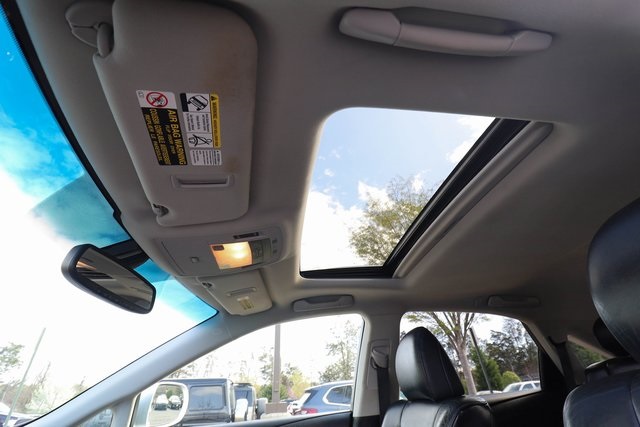 Vehicle image 28 of 78