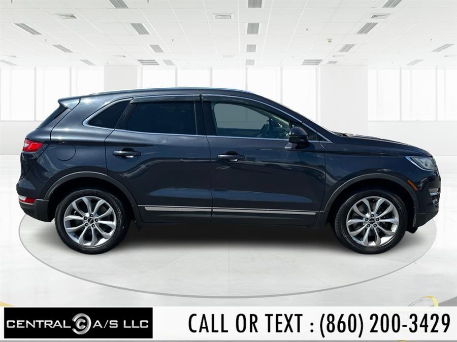 Vehicle image 4 of 20