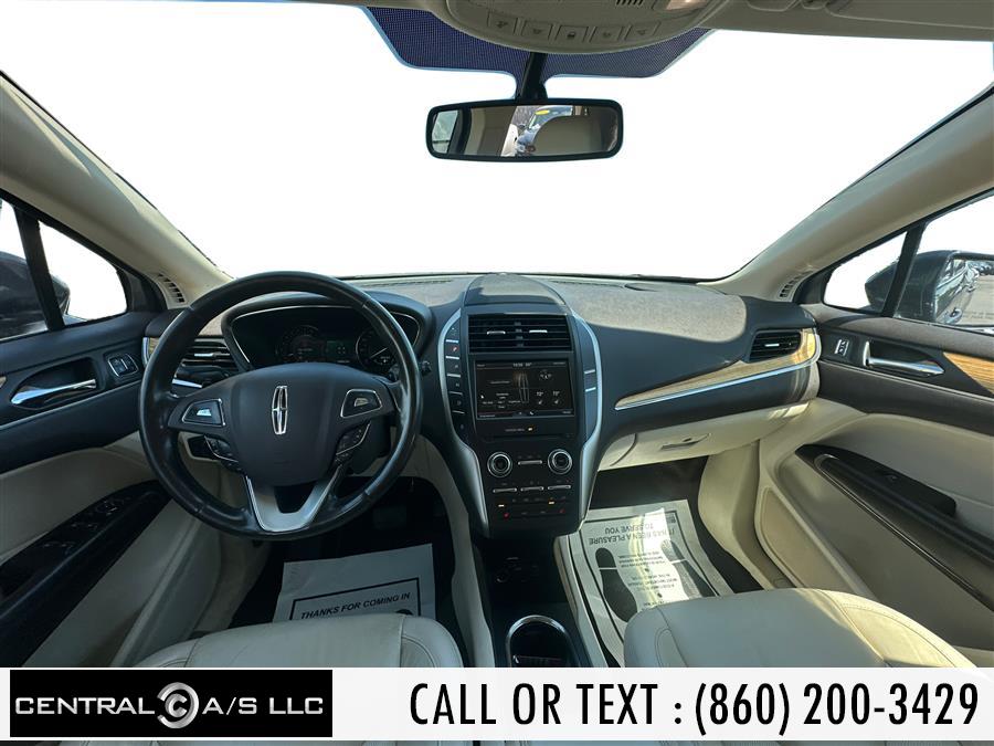 Vehicle image 12 of 20