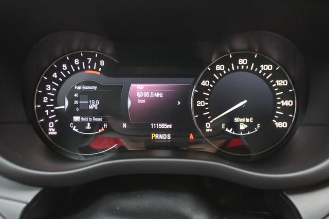 Vehicle image 14 of 33